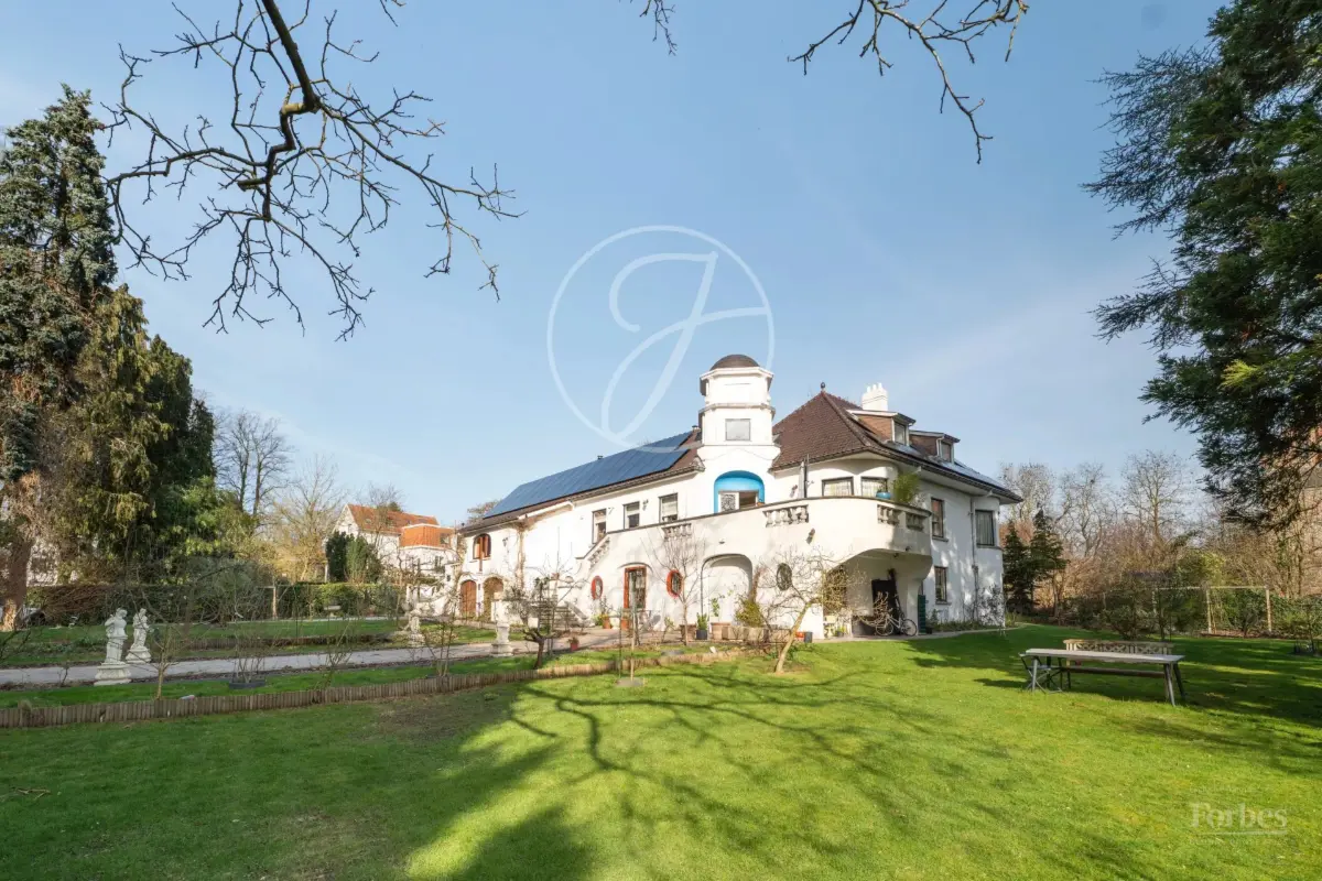 Villa te  huur in Sint-Pieters-Woluwe 1150 4500.00€ 5 slaapkamers 519.00m² - Zoekertje 705341