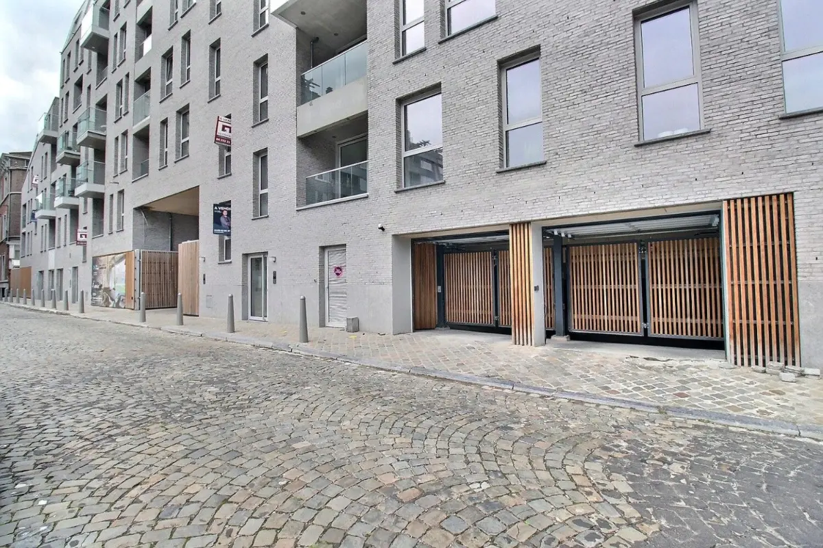 Parking à louer à Liège 4000 136.00€  chambres m² - annonce 705276