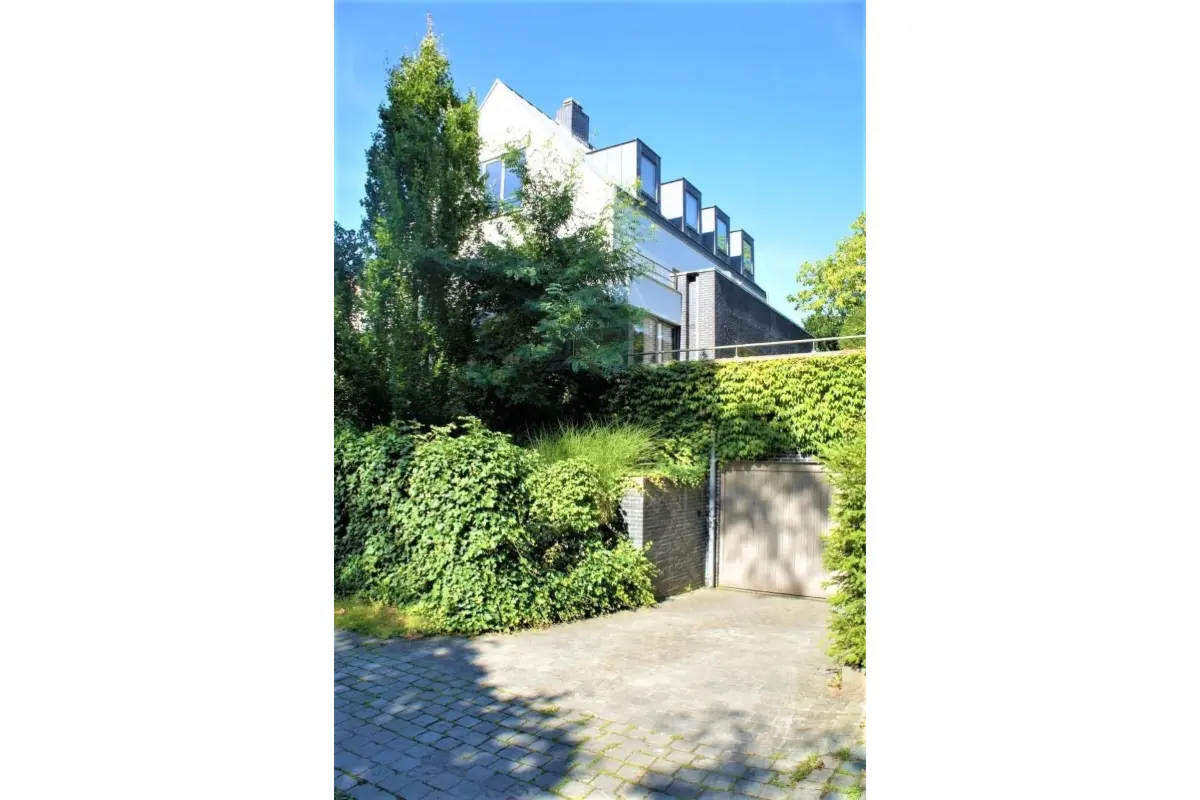 Duplex à louer à Uccle 1180 3850.00€ 3 chambres 215.00m² - annonce 739135