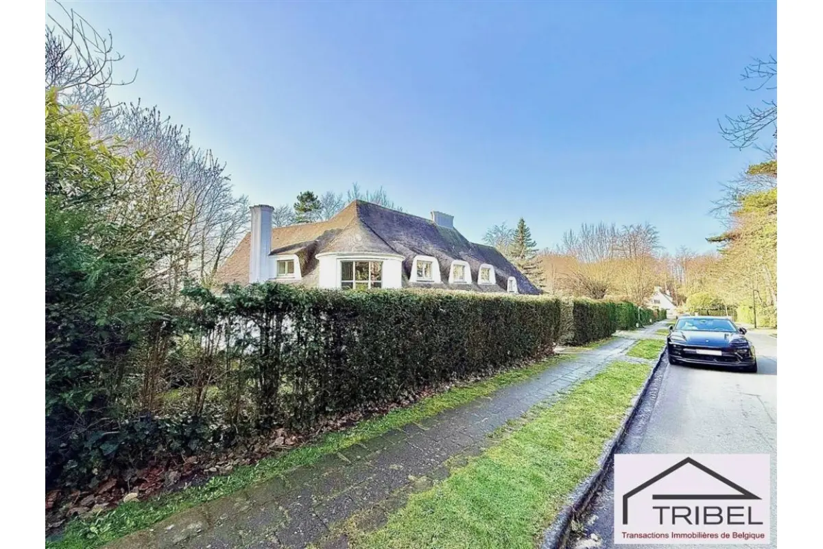 Villa te  in Ukkel 1180 4200.00€ 6 slaapkamers 450.00m² - Zoekertje 705502