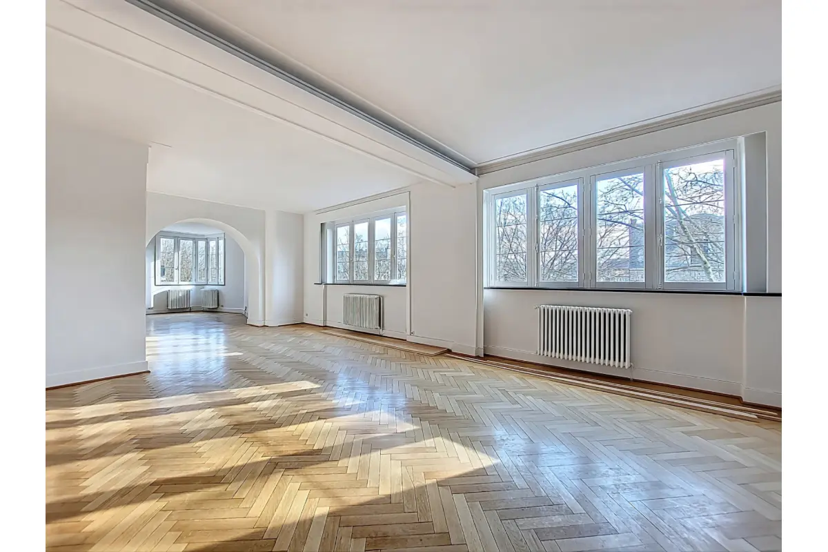 Appartement te  in Elsene 1050 2750.00€ 3 slaapkamers 210.00m² - Zoekertje 704965