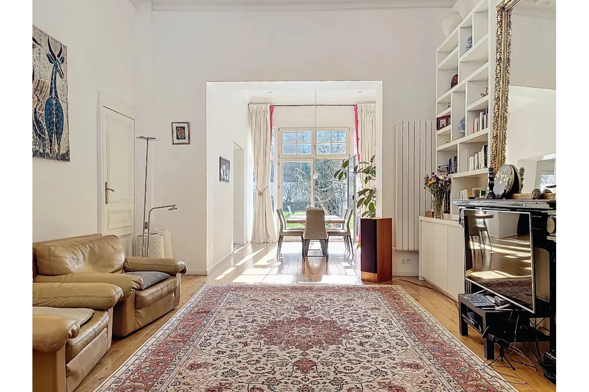 Huis te  huur in Sint-Gillis 1060 5300.00€ 4 slaapkamers 355.00m² - Zoekertje 704772