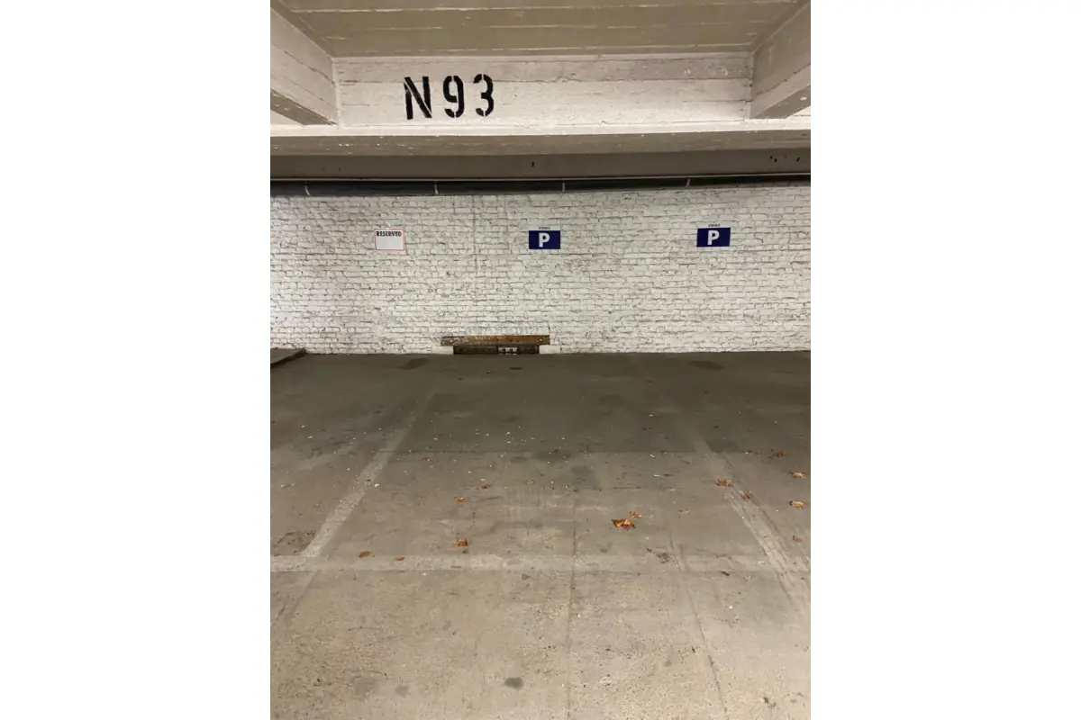 Parking / garage à vendre à Saint-Gilles 1060 19500.00€  chambres m² - annonce 705896