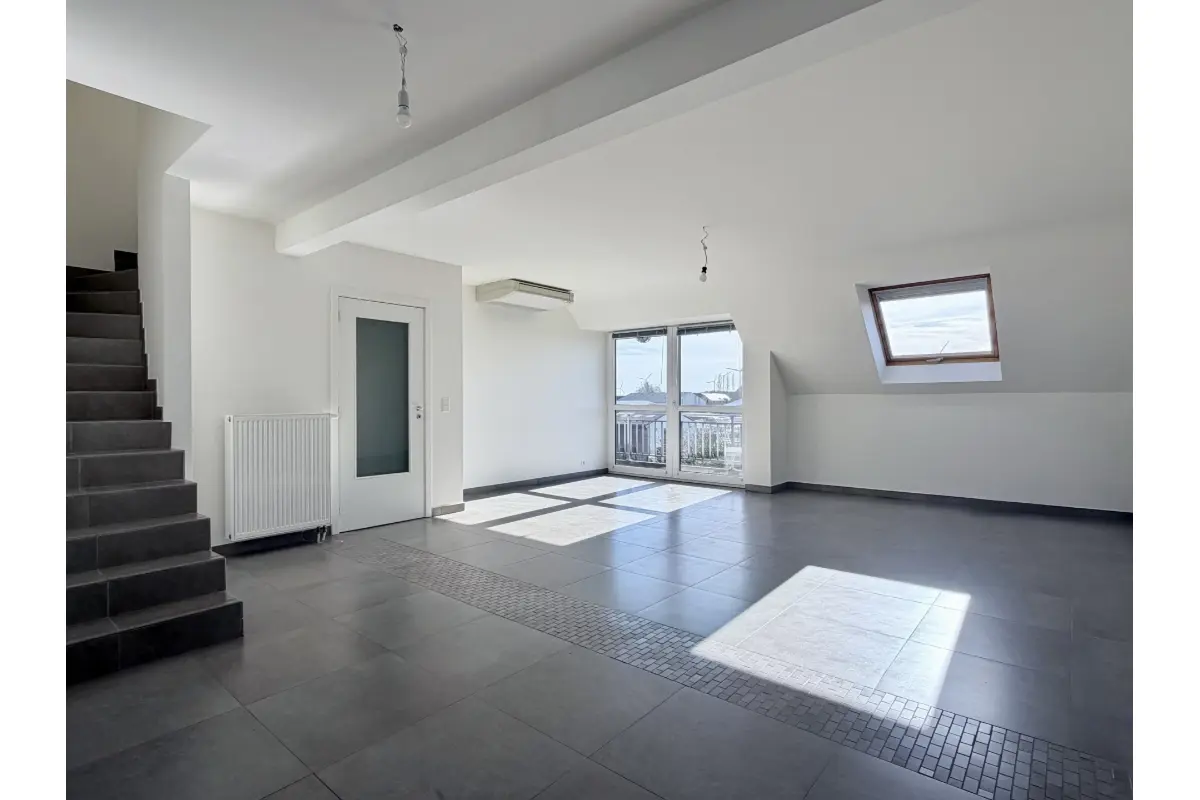 Duplex te  huur in Perwijs 1360 1370.00€ 3 slaapkamers 190.00m² - Zoekertje 707135