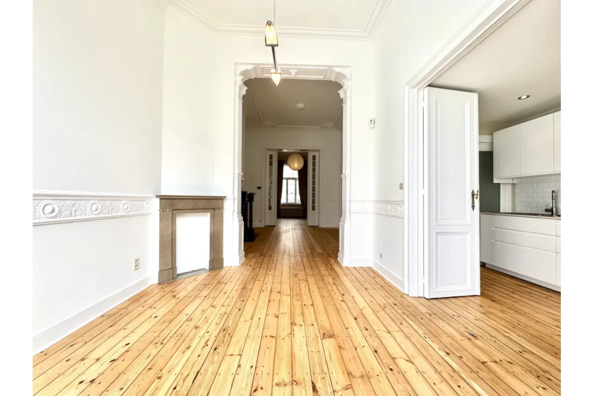 Duplex te  huur in Etterbeek 1040 2300.00€ 2 slaapkamers 137.00m² - Zoekertje 707293