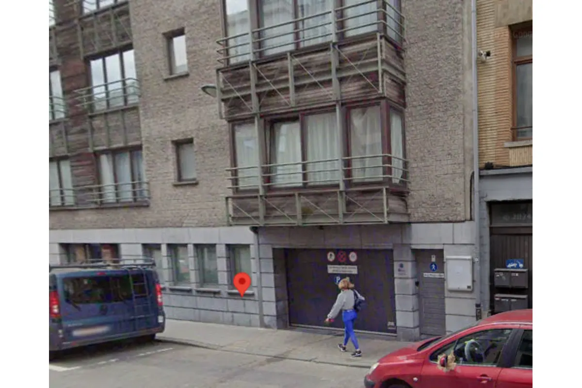Parking à louer à Ixelles 1050 140.00€  chambres m² - annonce 707355