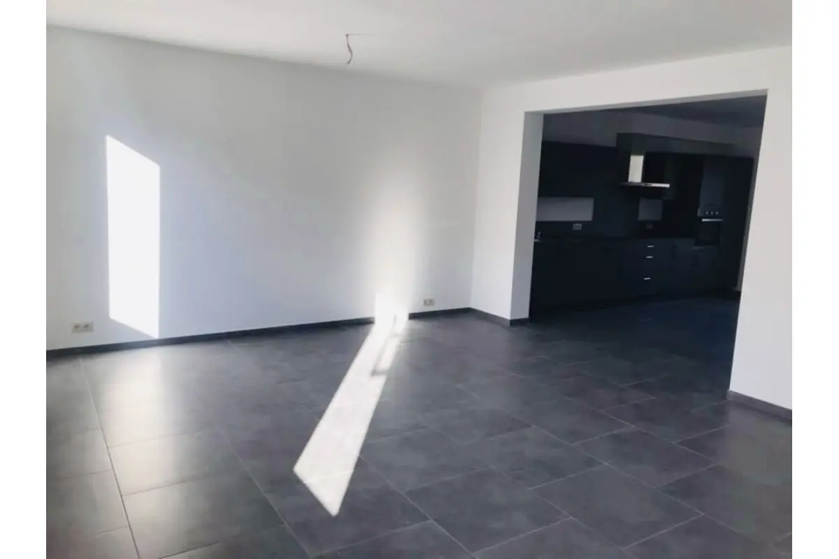 Duplex te  huur in Jumet 6040 850.00€ 2 slaapkamers 140.00m² - Zoekertje 707846