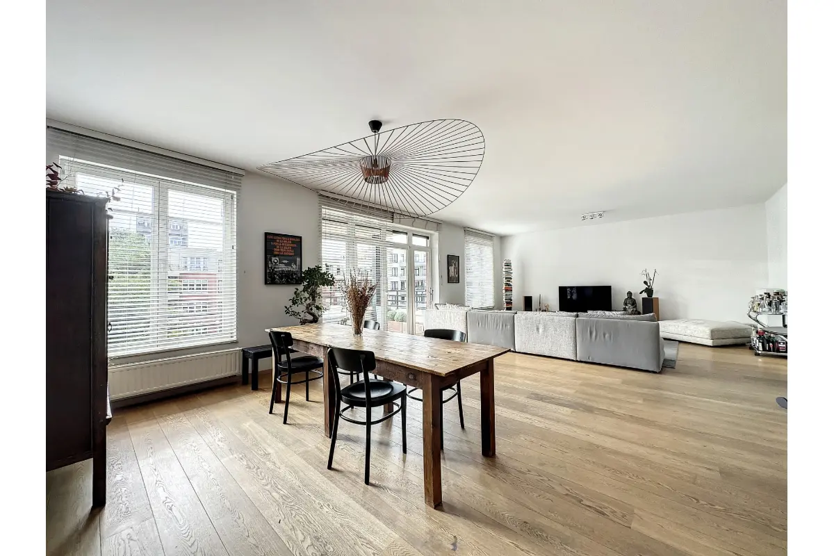 Appartement te  in Elsene 1050 3600.00€ 4 slaapkamers 206.00m² - Zoekertje 708169