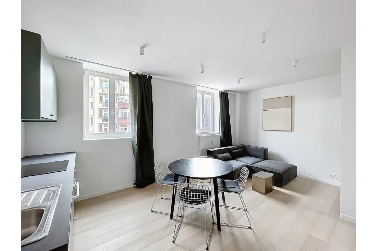 Appartement te  in Brussel 1000 1095.00€ 1 slaapkamers 38.00m² - Zoekertje 708147
