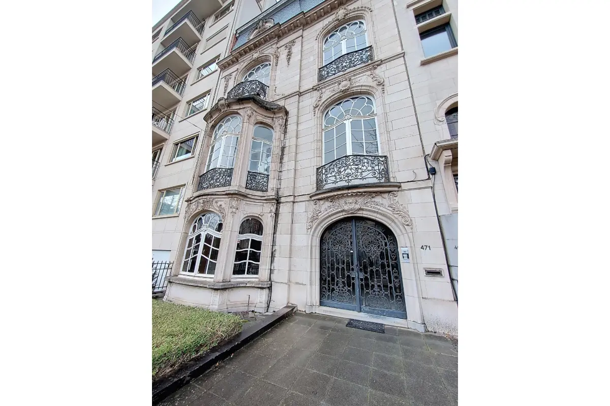 Handelszaak te  in Ukkel 1180 1800.00€  slaapkamers 100.00m² - Zoekertje 708797