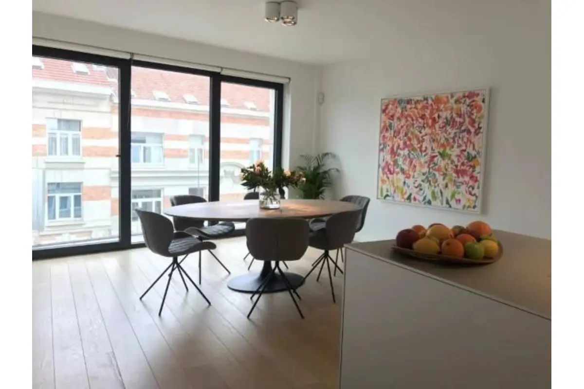 Appartement te  huur in Sint-Pieters-Woluwe 1150 2900.00€ 2 slaapkamers 145.00m² - Zoekertje 708074