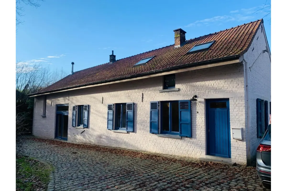 Maison à louer à Braine-l'Alleud 1420 2250.00€ 3 chambres 265.00m² - annonce 708061