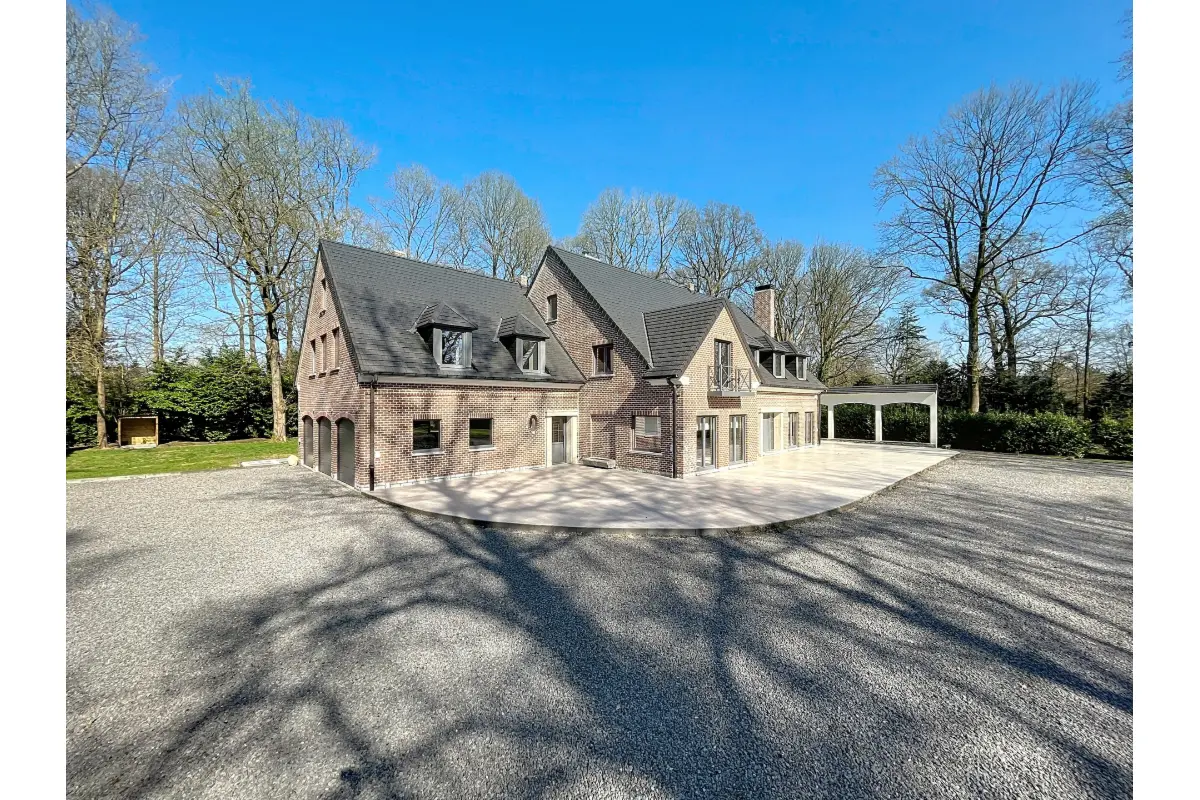 Villa à vendre à Ophain-Bois-Seigneur-Isaac 1421 2150000.00€ 4 chambres 535.00m² - annonce 709462