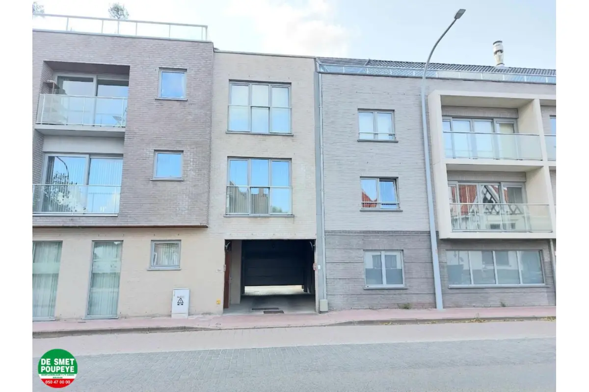 Parking & garage te  huur in Sint-Andries 8200 42.00€  slaapkamers m² - Zoekertje 709818