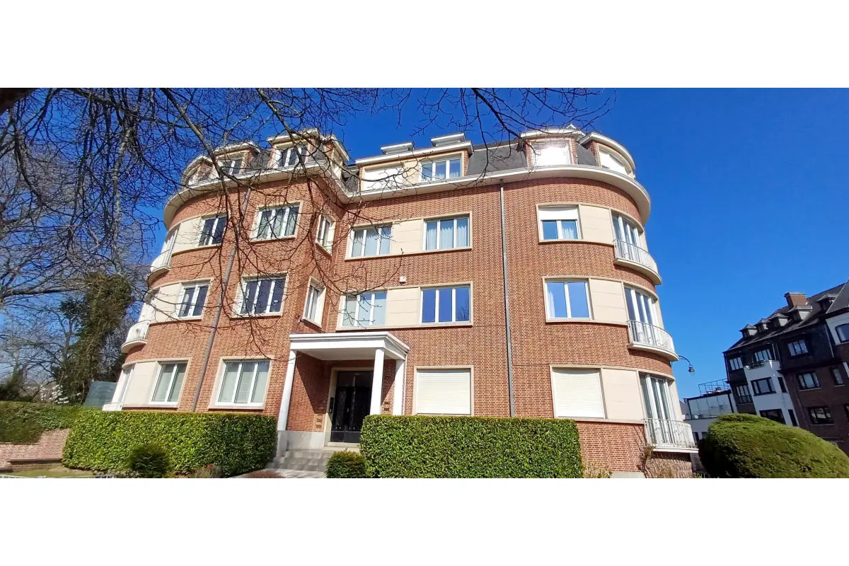 Appartement à  à Bruxelles 1000 675000.00€ 2 chambres 181.00m² - annonce 710432