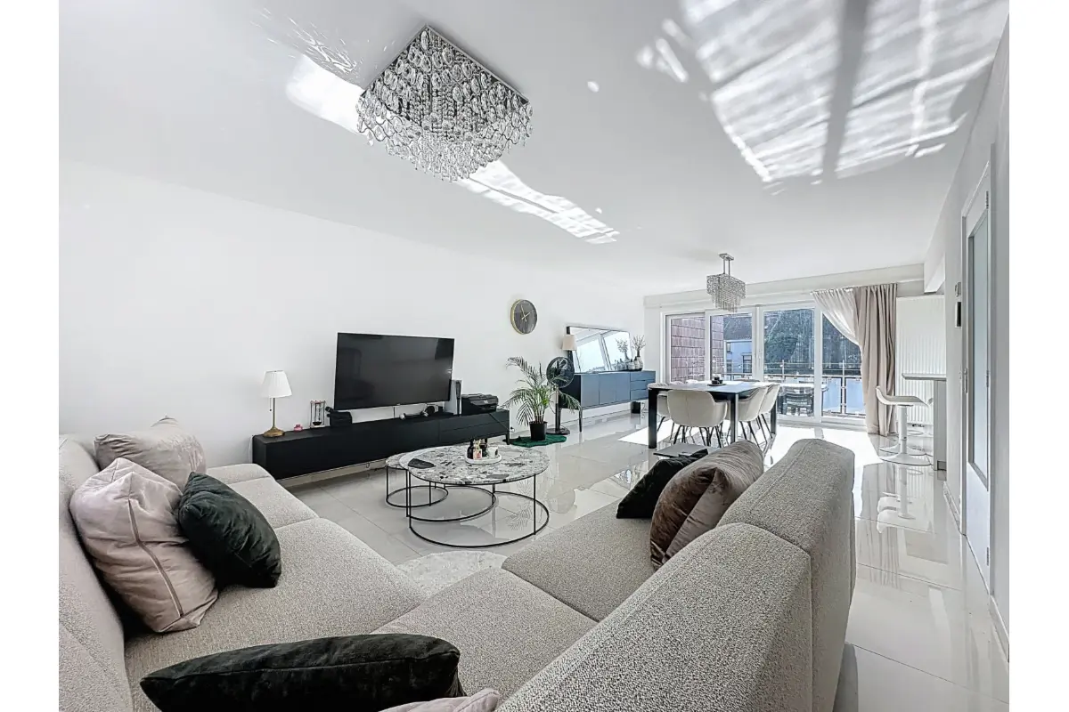 Huis te  koop in Sint-Jans-Molenbeek 1080 580000.00€ 4 slaapkamers 202.00m² - Zoekertje 709810