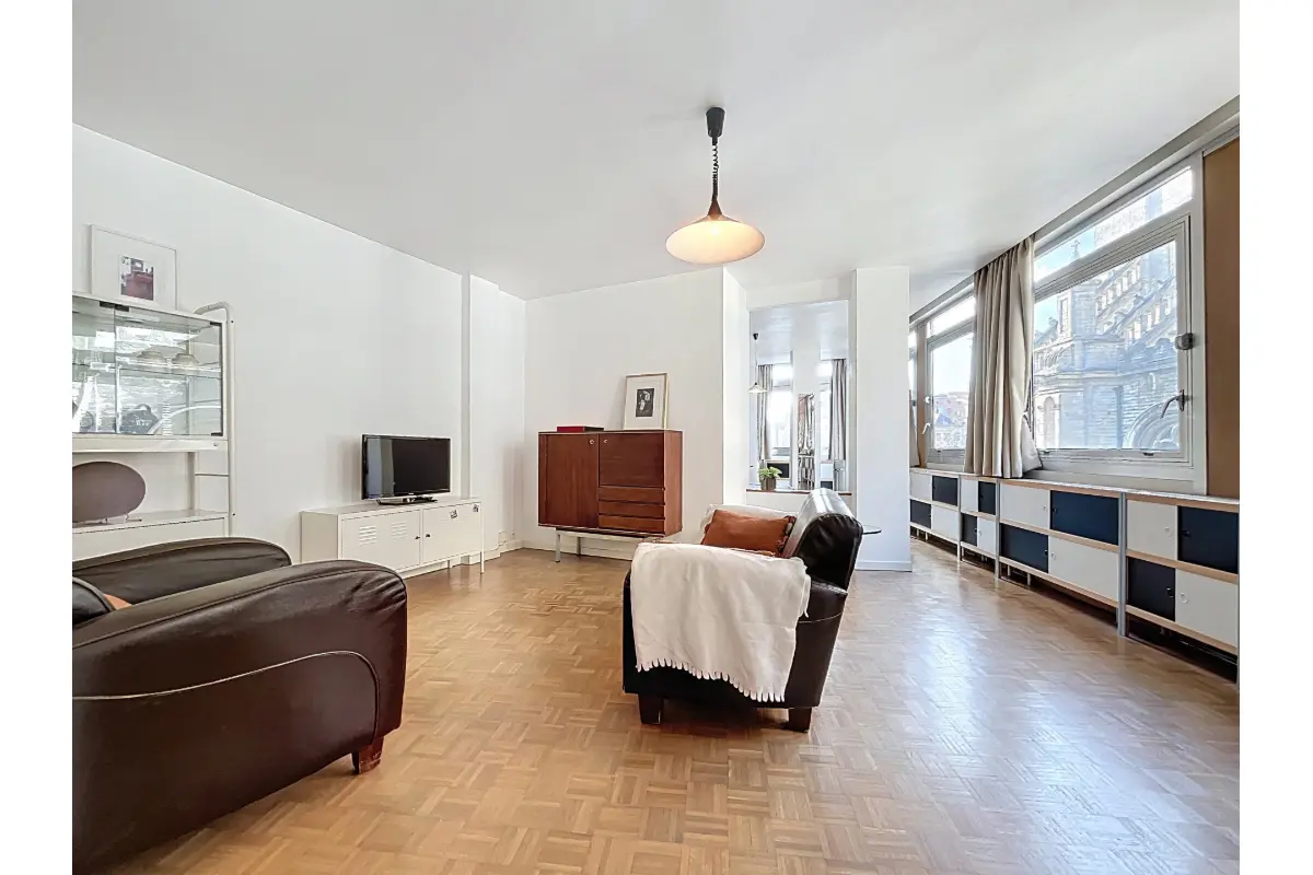 Appartement te  koop in Brussel 1000 280000.00€ 1 slaapkamers 57.00m² - Zoekertje 709626