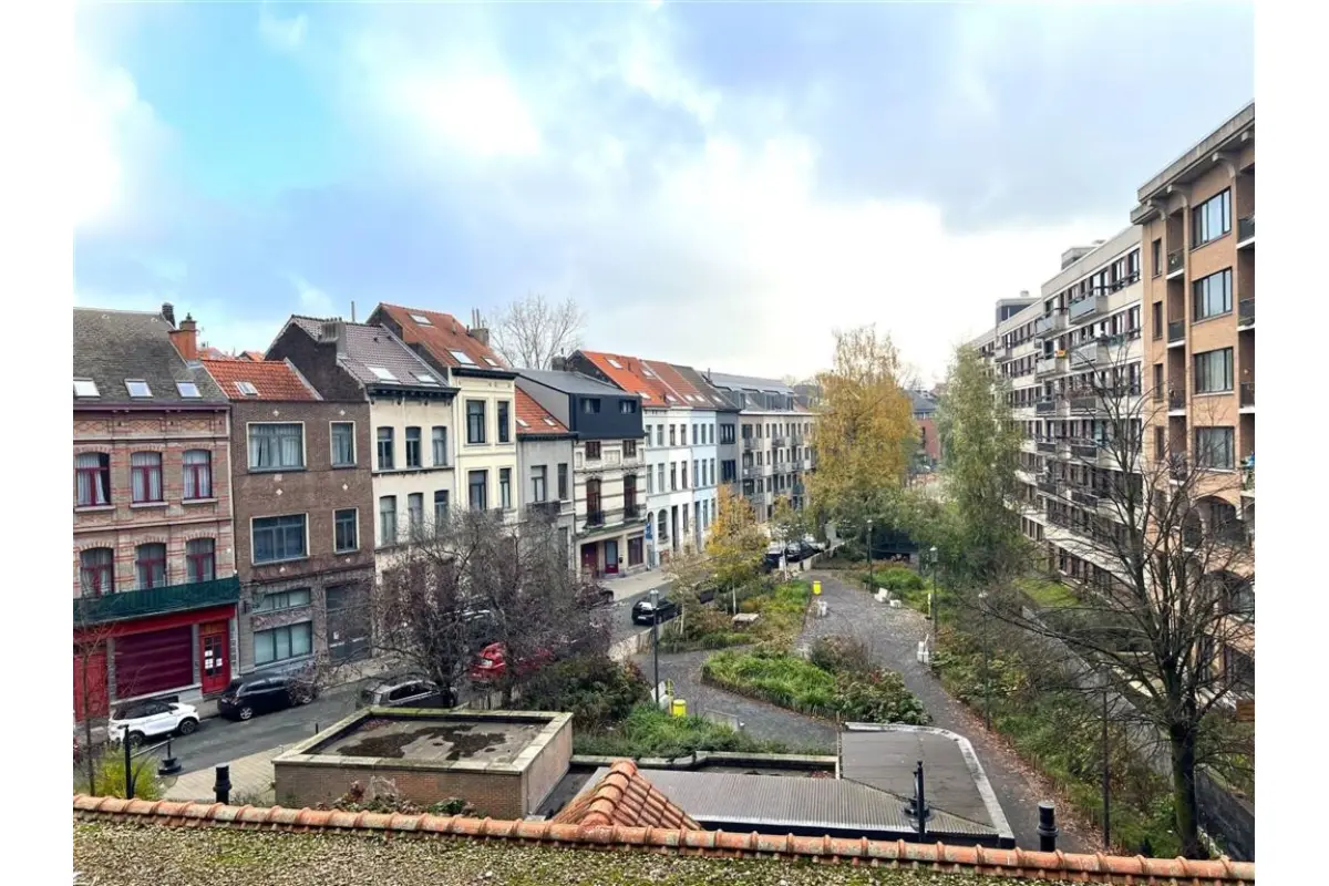 Appartement te  in Etterbeek 1040 265000.00€ 1 slaapkamers 62.00m² - Zoekertje 709786