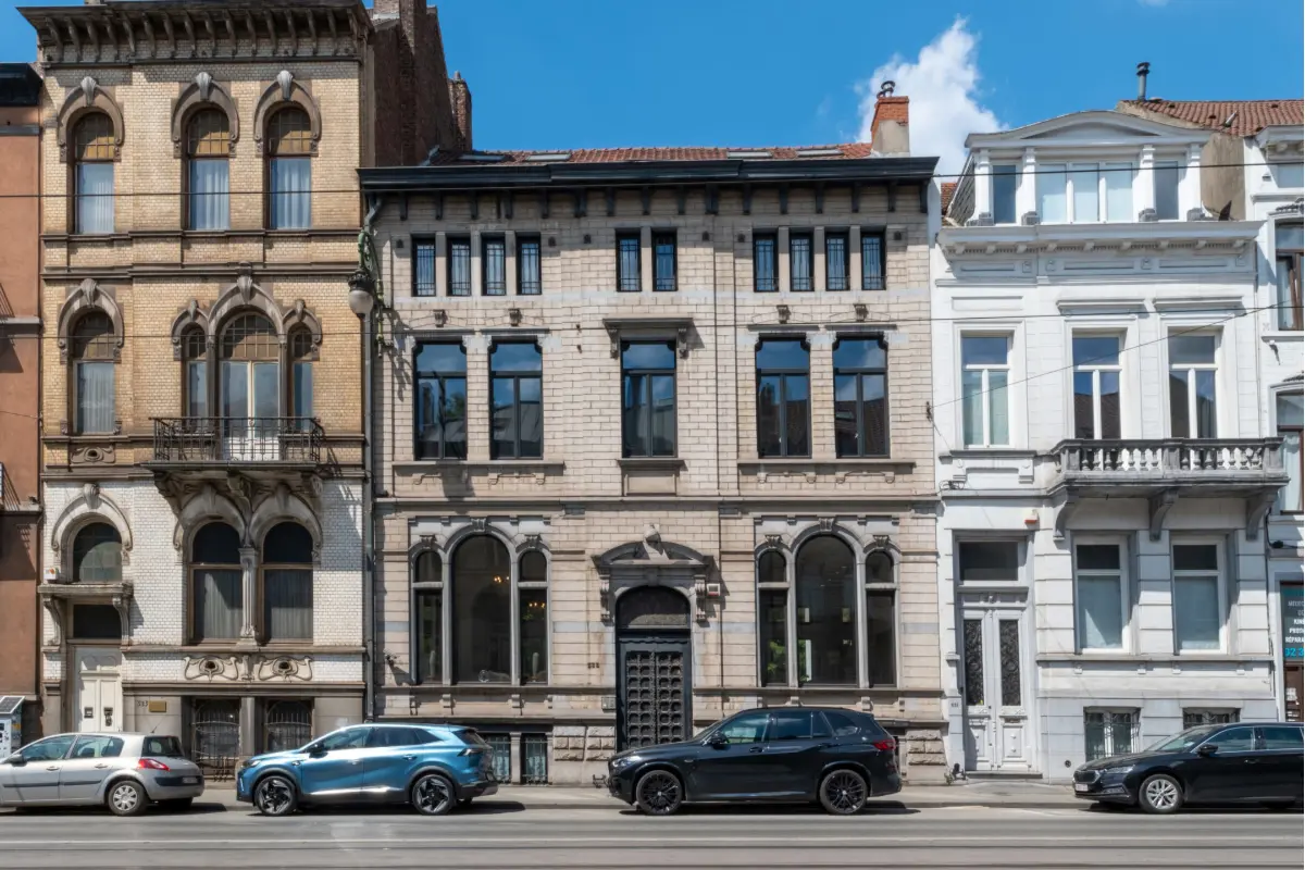 Huis te  koop in Ukkel 1180 1900000.00€ 4 slaapkamers 600.00m² - Zoekertje 709673