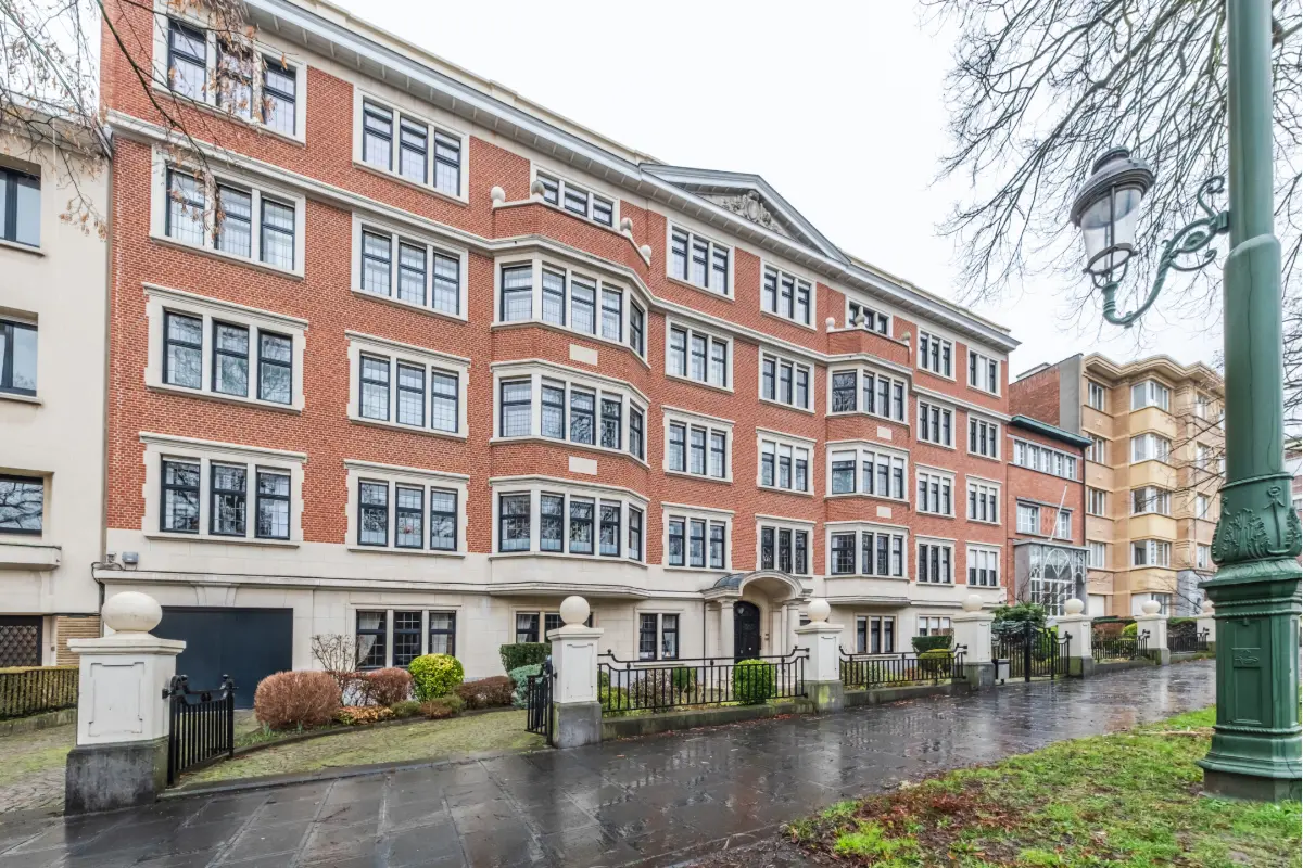 Appartement te  koop in Brussel 1000 895000.00€ 3 slaapkamers 161.00m² - Zoekertje 709684