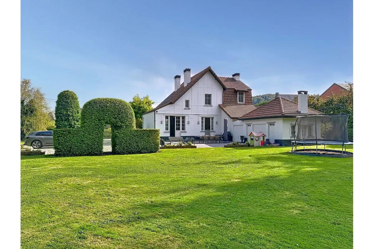 Villa à vendre à Charleroi 6000 545000.00€ 4 chambres 210.00m² - annonce 709474