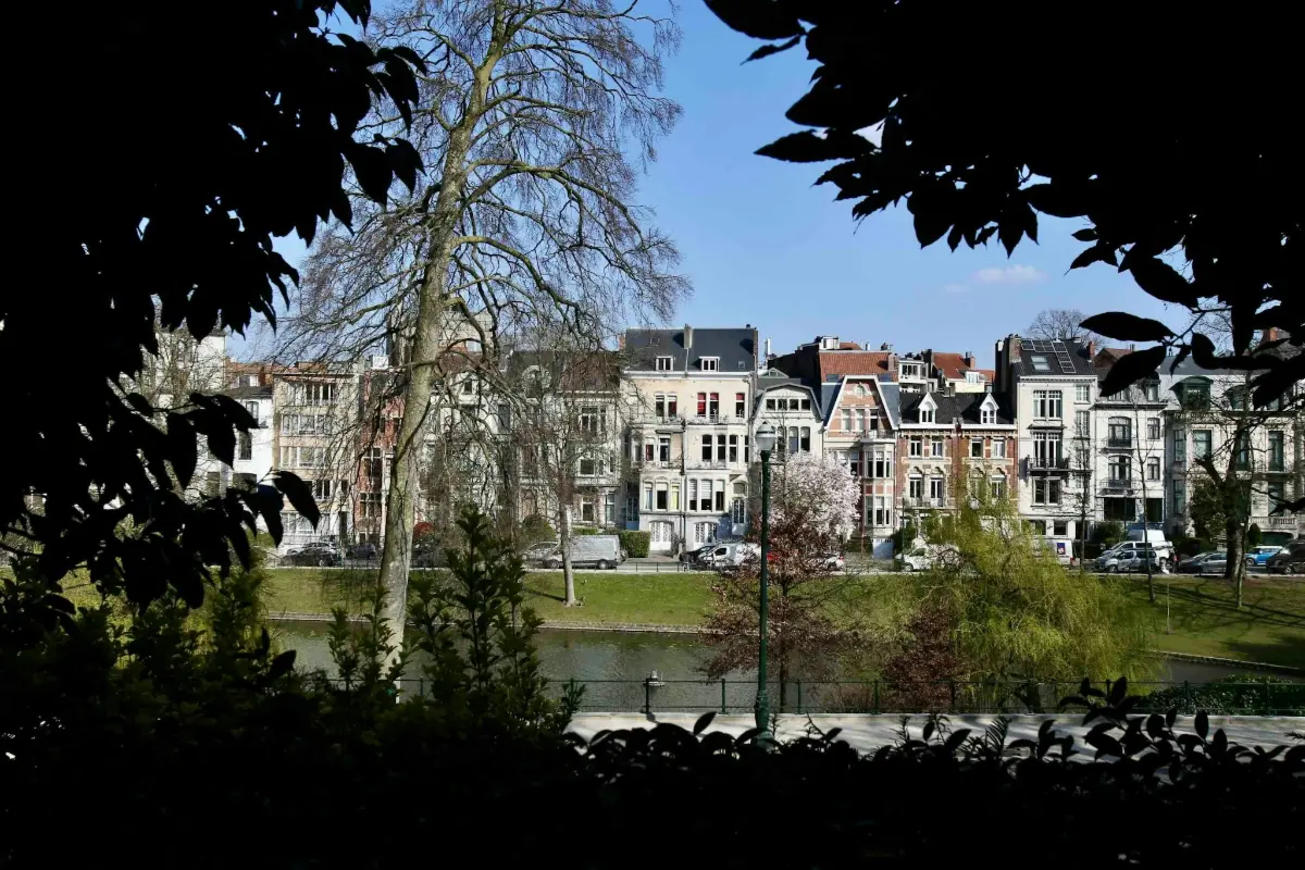 Appartement te  huur in Elsene 1050 6500.00€  slaapkamers m² - Zoekertje 709140