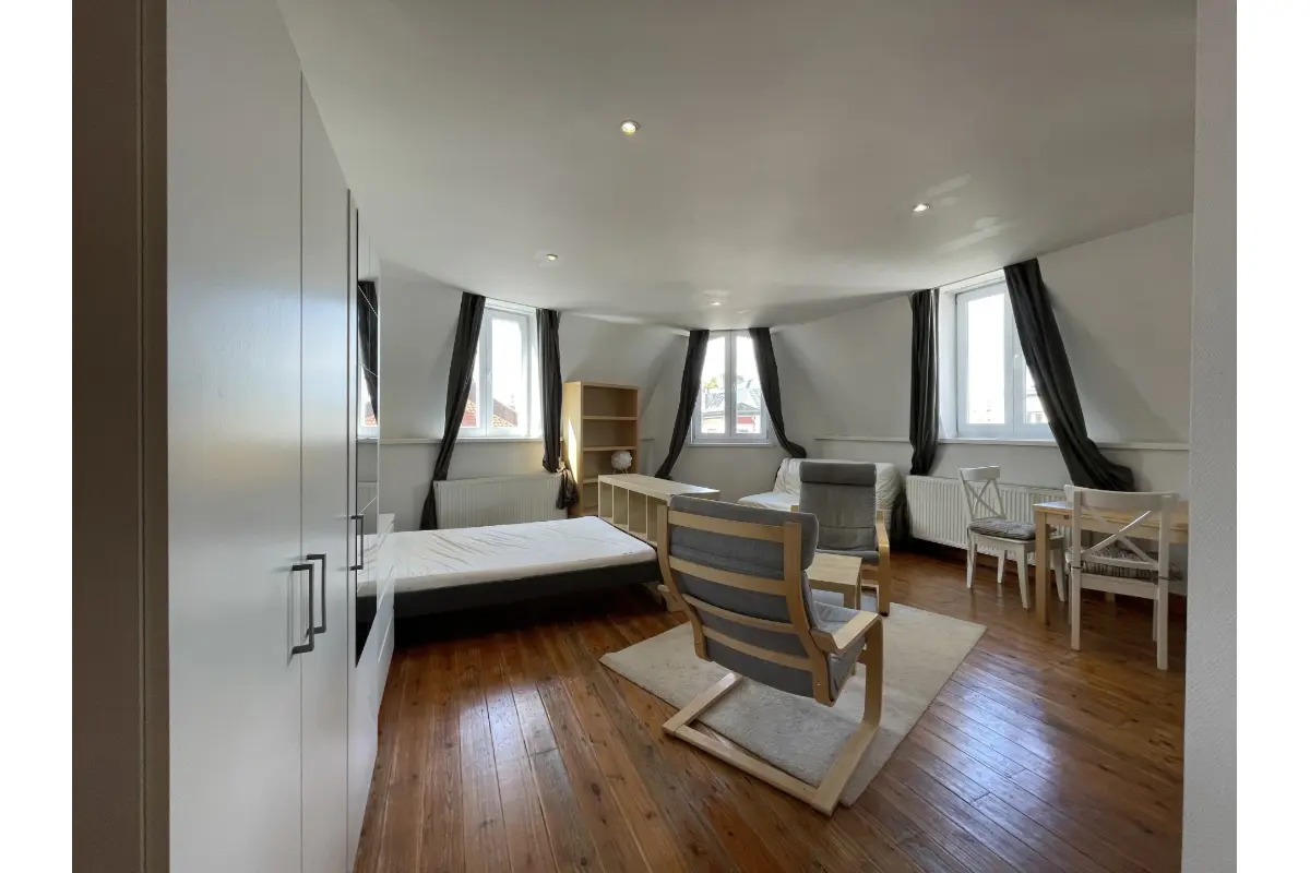 Studio te  huur in Brussel 1000 930.00€ 0 slaapkamers 40.00m² - Zoekertje 711065