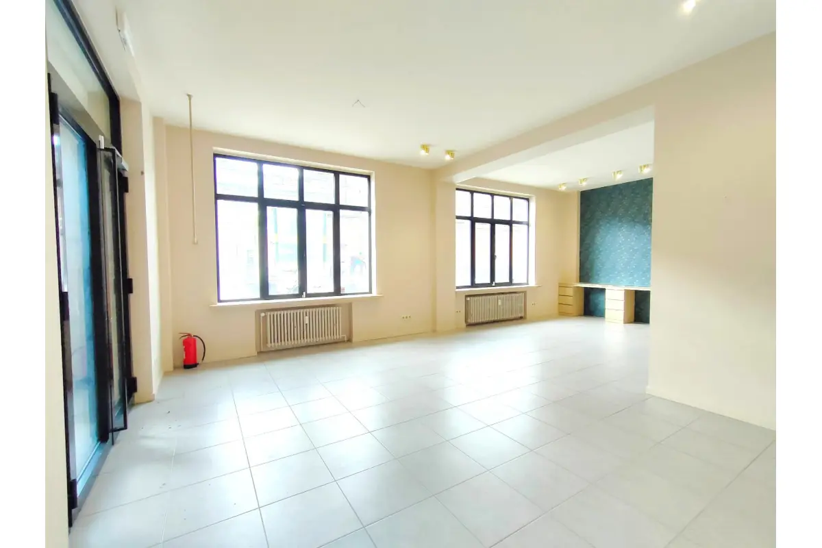 Commerce à louer à Ixelles 1050 1500.00€  chambres 90.00m² - annonce 711296