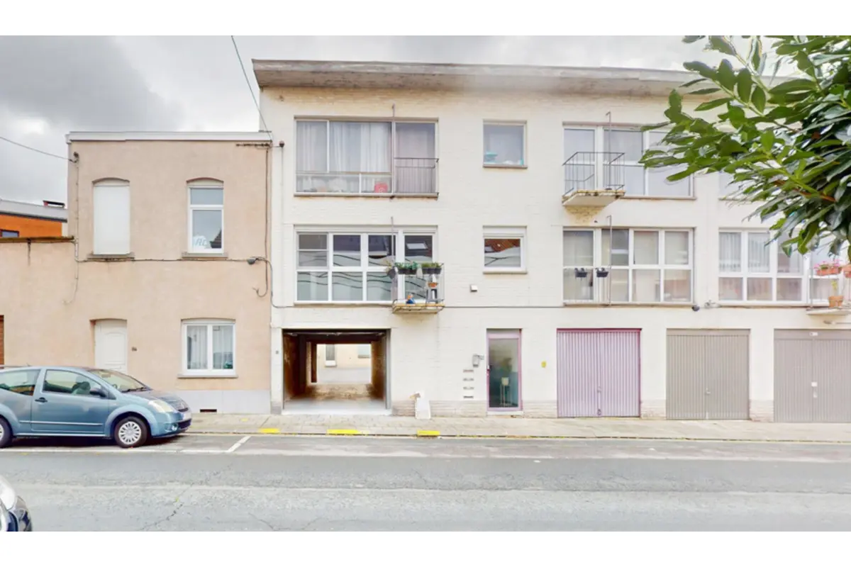 Parking & garage te  huur in La Louvière 7100 80.00€  slaapkamers m² - Zoekertje 710886