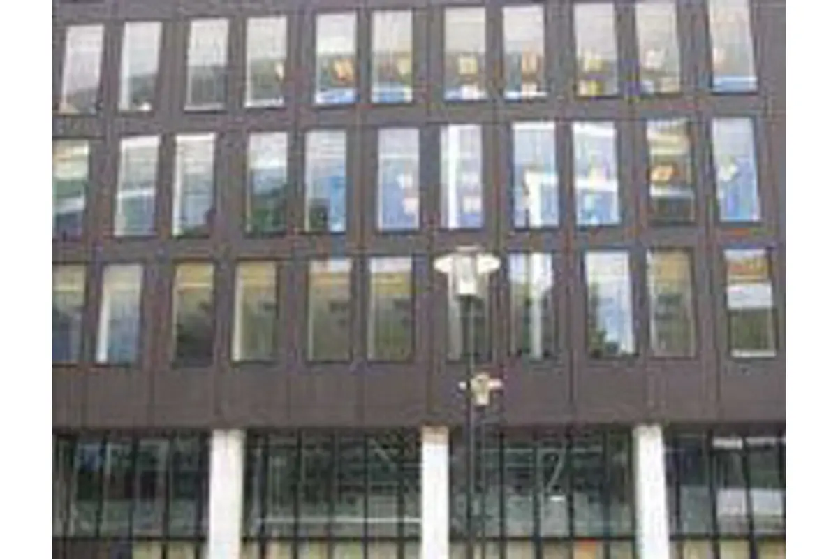 Handelszaak te  huur in Brussel 1000 2940.00€  slaapkamers 147.00m² - Zoekertje 711008