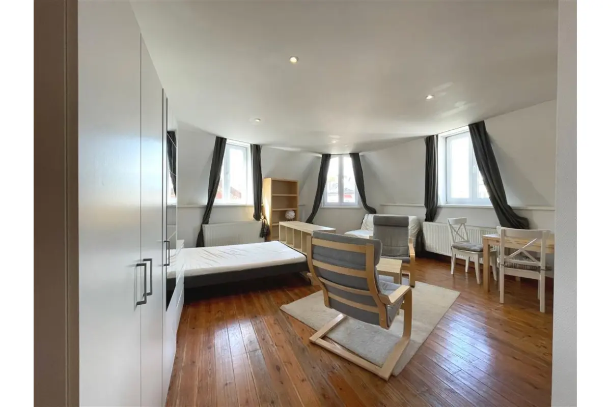 Studio te  huur in Brussel 1000 930.00€  slaapkamers 32.00m² - Zoekertje 711314