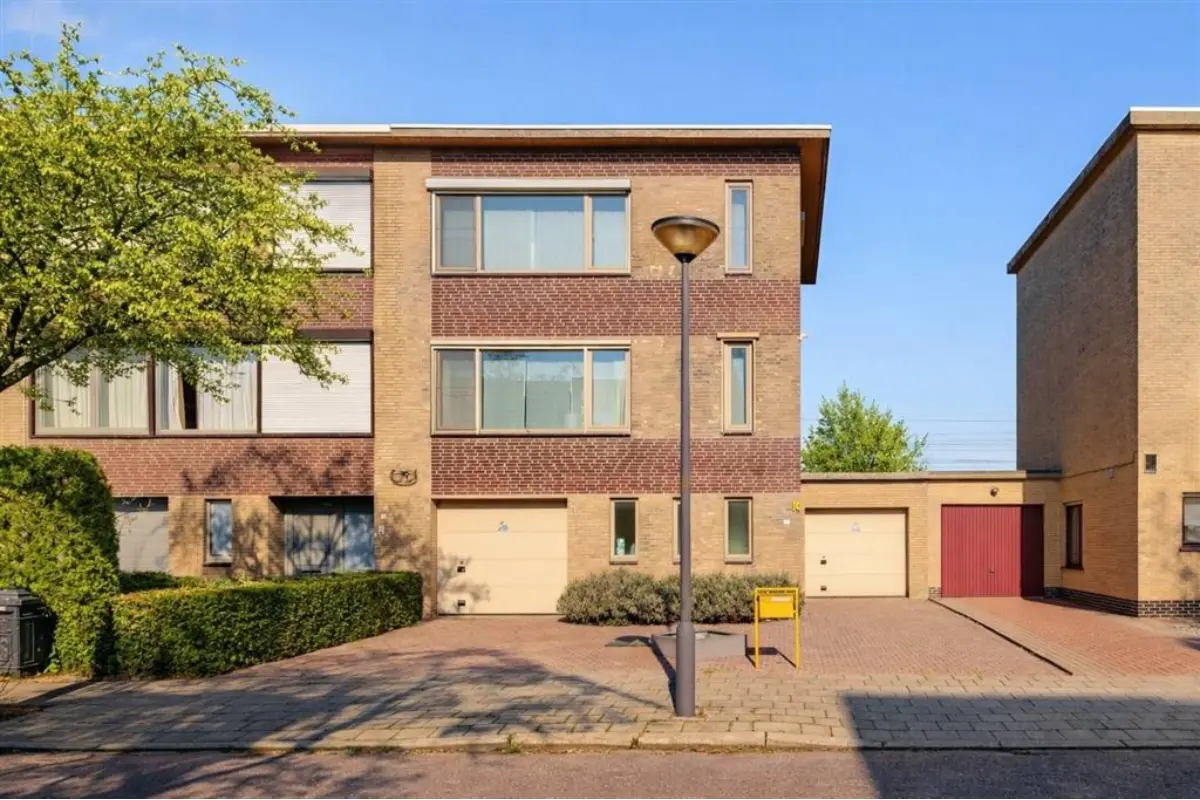 Maison à vendre à Mortsel 2640 485000.00€ 4 chambres 195.00m² - annonce 711543