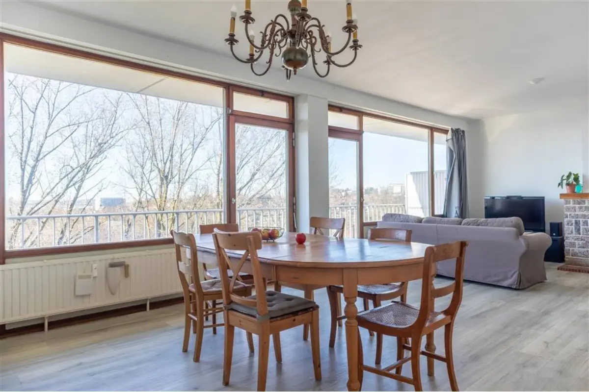 Appartement te  koop in Ukkel 1180 310000.00€ 3 slaapkamers 115.00m² - Zoekertje 711648