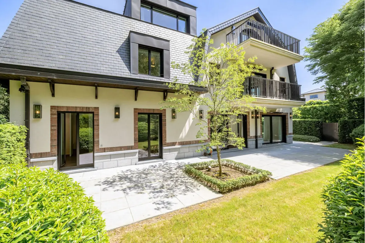 Rez-de-chaussée à vendre à Auderghem 1160 0.00€ 3 chambres 310.00m² - annonce 713759