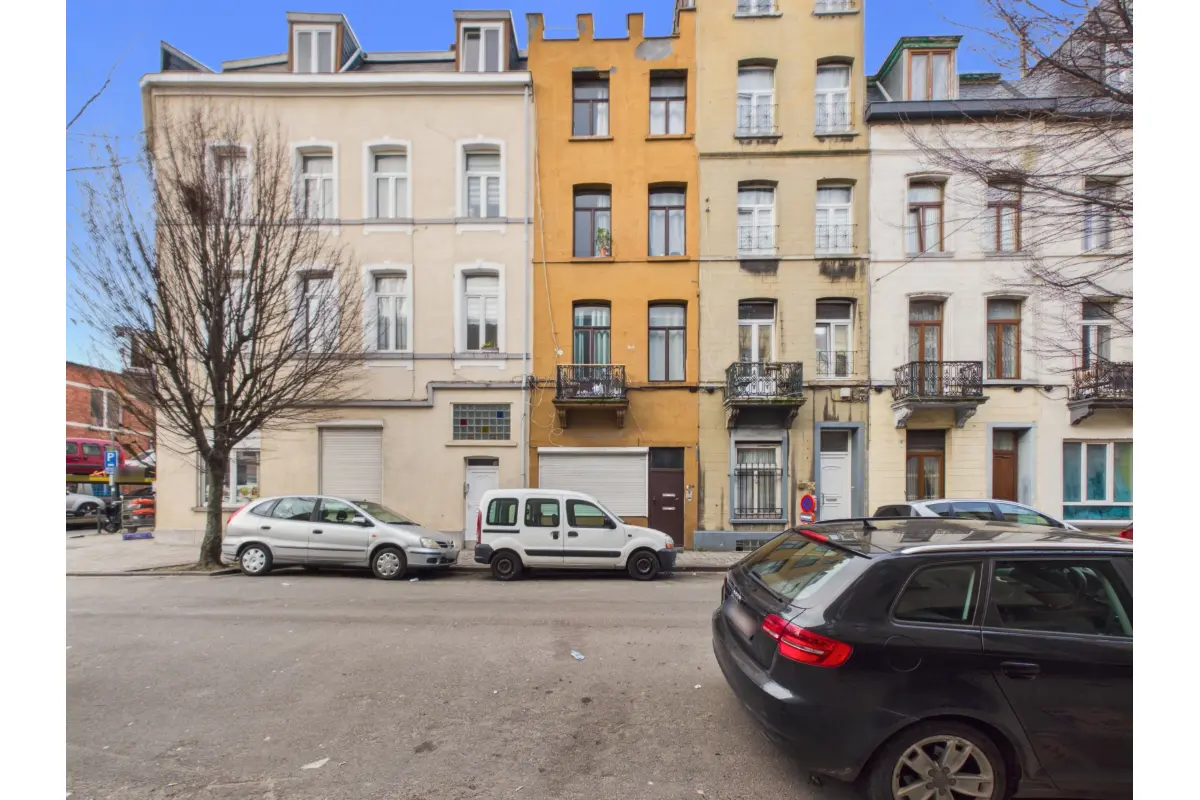 Mixgebouw te  in Anderlecht 1070 255000.00€ 4 slaapkamers 157.00m² - Zoekertje 713829