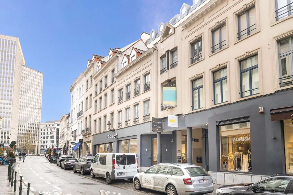 Commerce à louer à Bruxelles 1000 1960.00€  chambres 117.00m² - annonce 714225