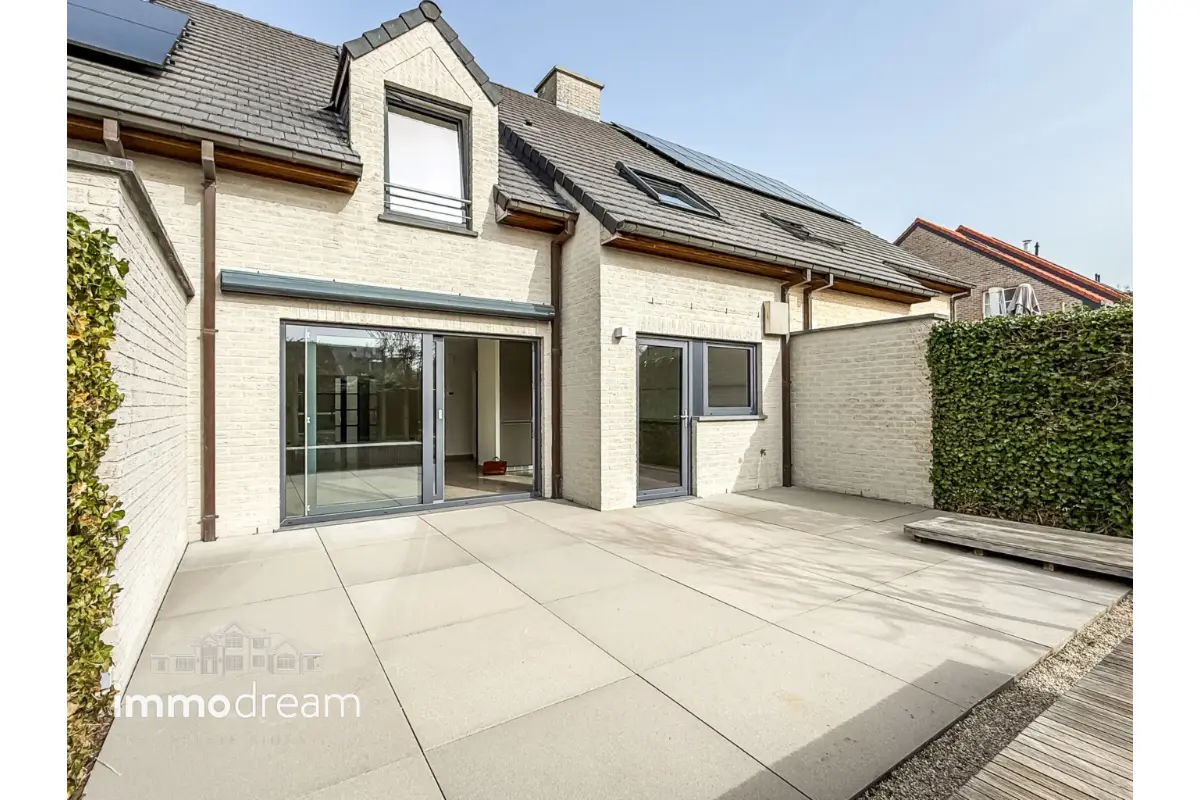 Maison à  à Beersel 1650 2290.00€ 4 chambres 195.00m² - annonce 714298