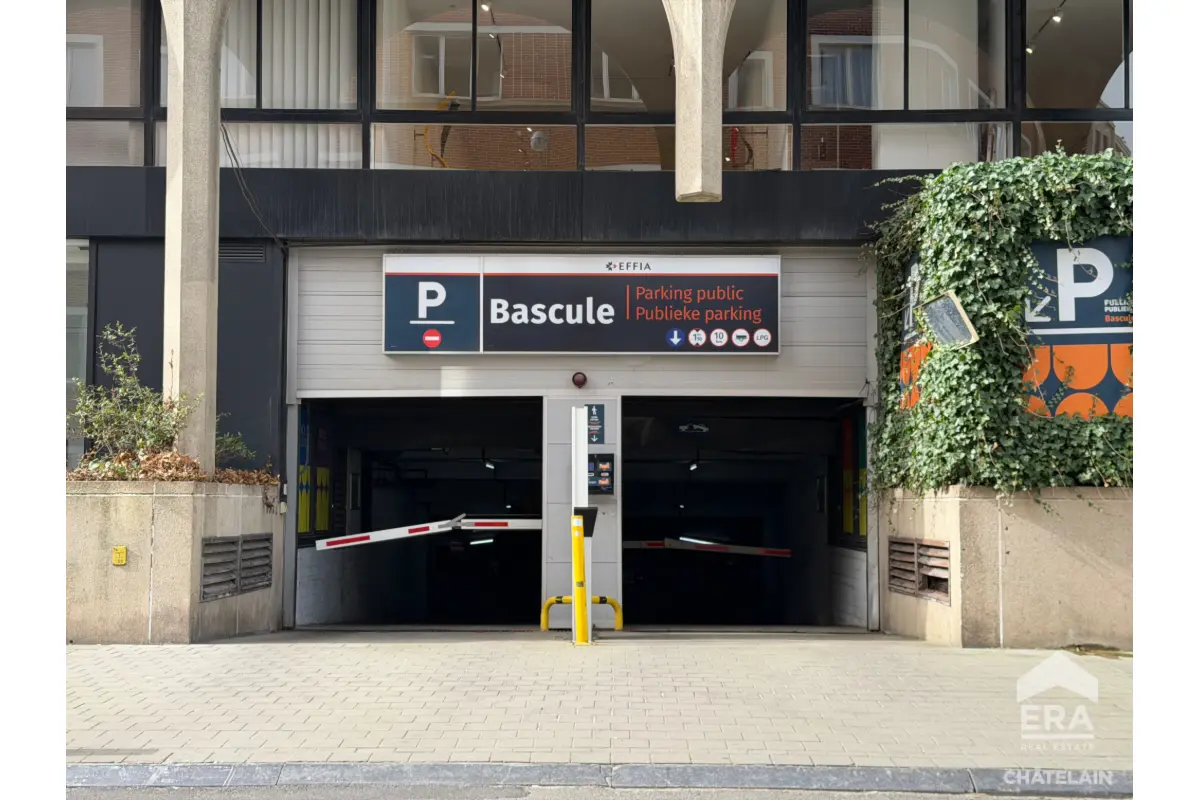 Parking à vendre à Uccle 1180 28000.00€  chambres m² - annonce 714379