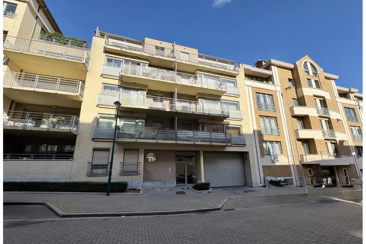 Parking à vendre à Woluwe-Saint-Lambert 1200 20000.00€  chambres m² - annonce 714860