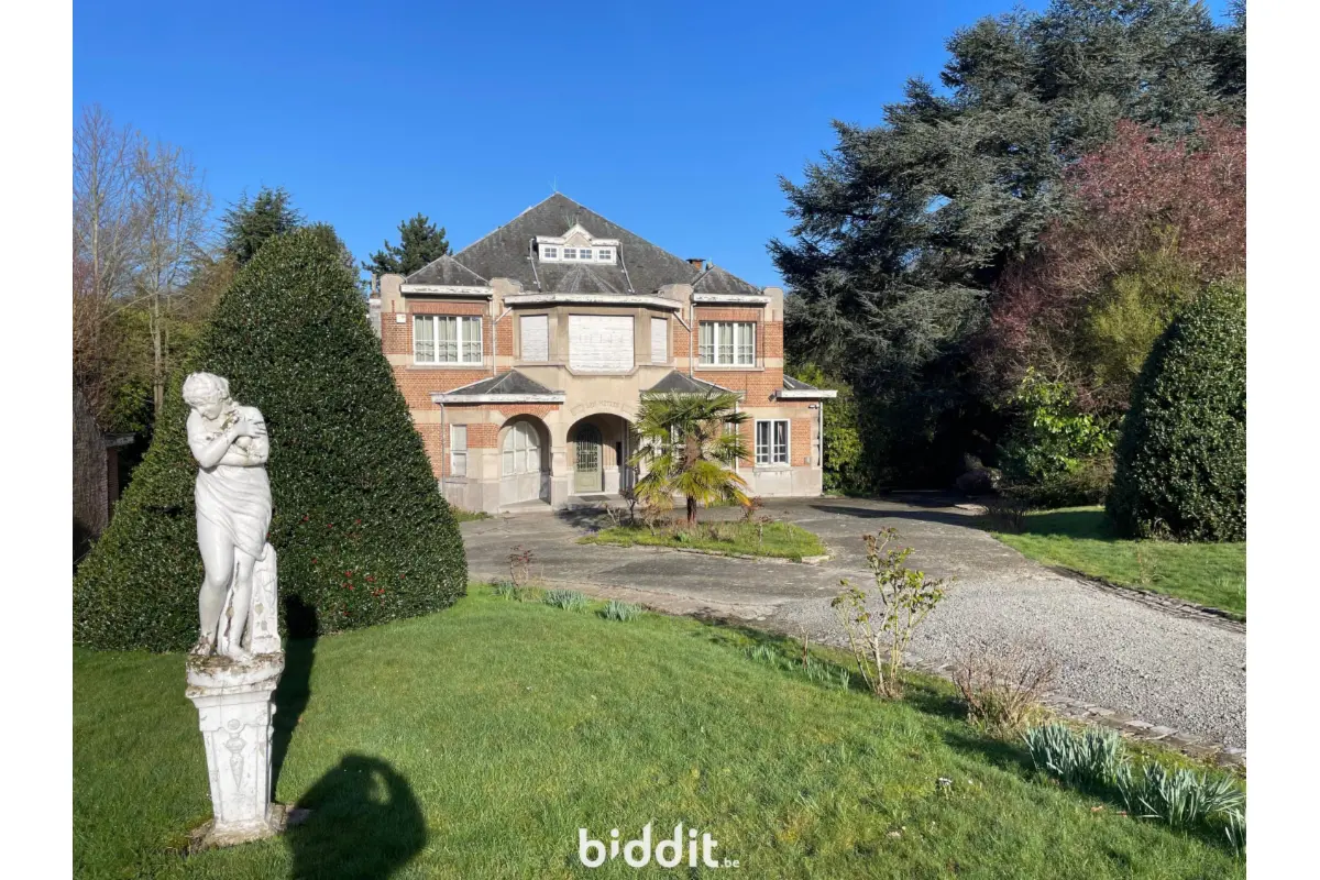 Château à vendre à Berchem-Sainte-Agathe 1082 900000.00€ 5 chambres m² - annonce 715135