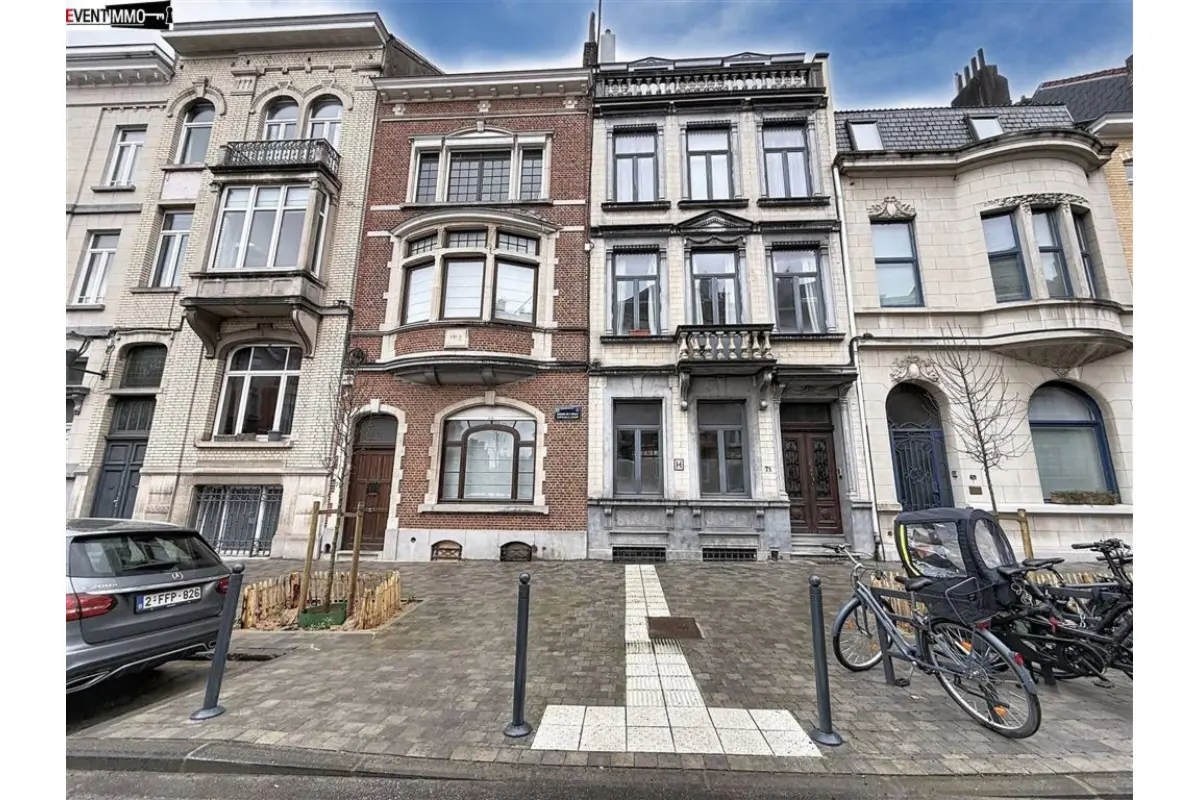 Huis te  huur in Schaarbeek 1030 3300.00€ 6 slaapkamers 317.00m² - Zoekertje 714815