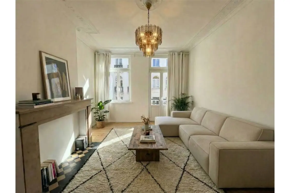 Appartement te  in Sint-Gillis 1060 1600.00€ 2 slaapkamers 120.00m² - Zoekertje 716090