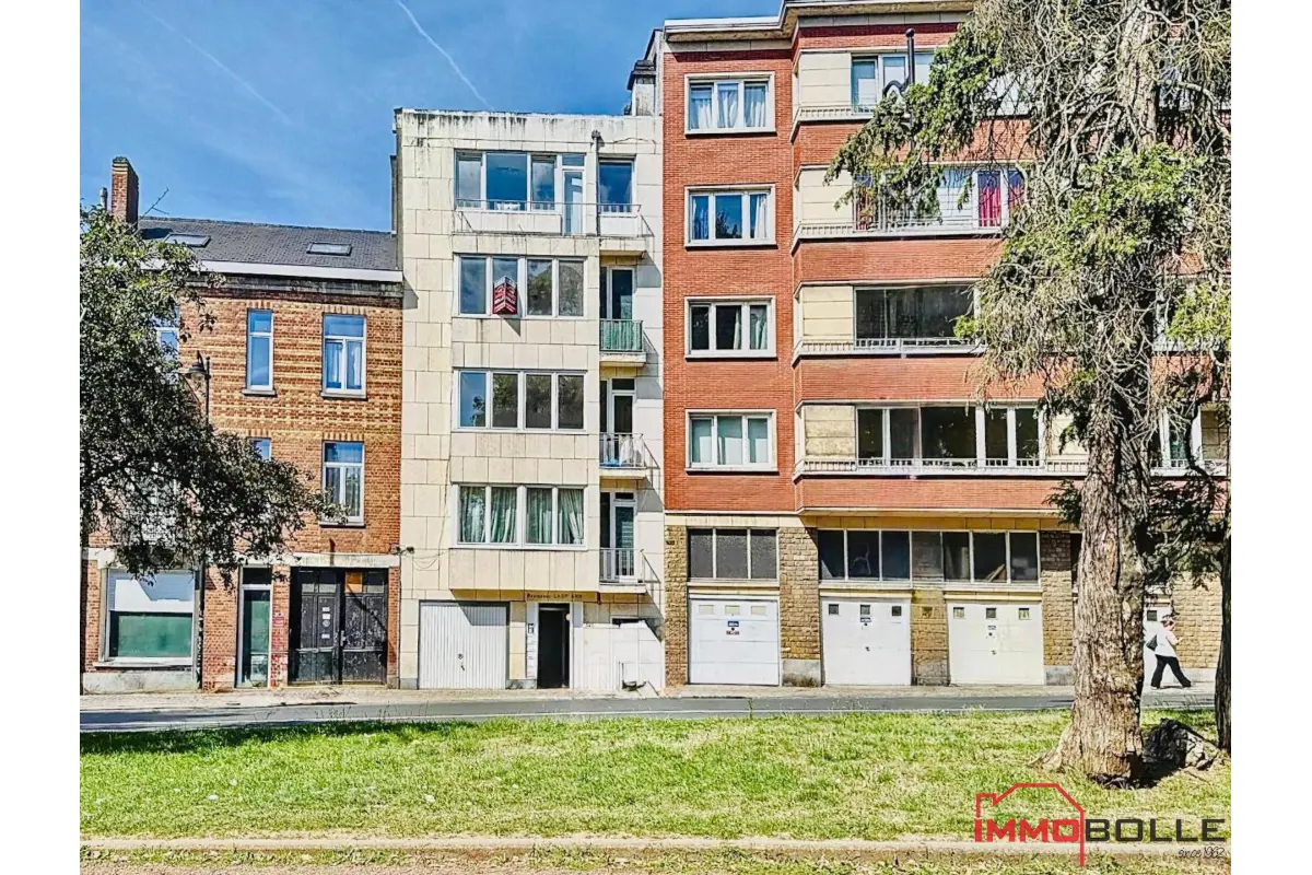 Appartement te  in Elsene 1050 300000.00€ 2 slaapkamers 80.00m² - Zoekertje 716116