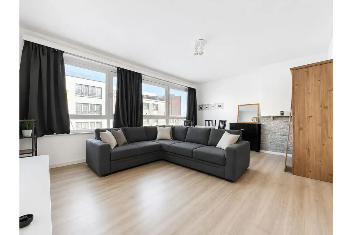 Studio te  koop in Sint-Jans-Molenbeek 1080 135000.00€ 1 slaapkamers 50.00m² - Zoekertje 716764