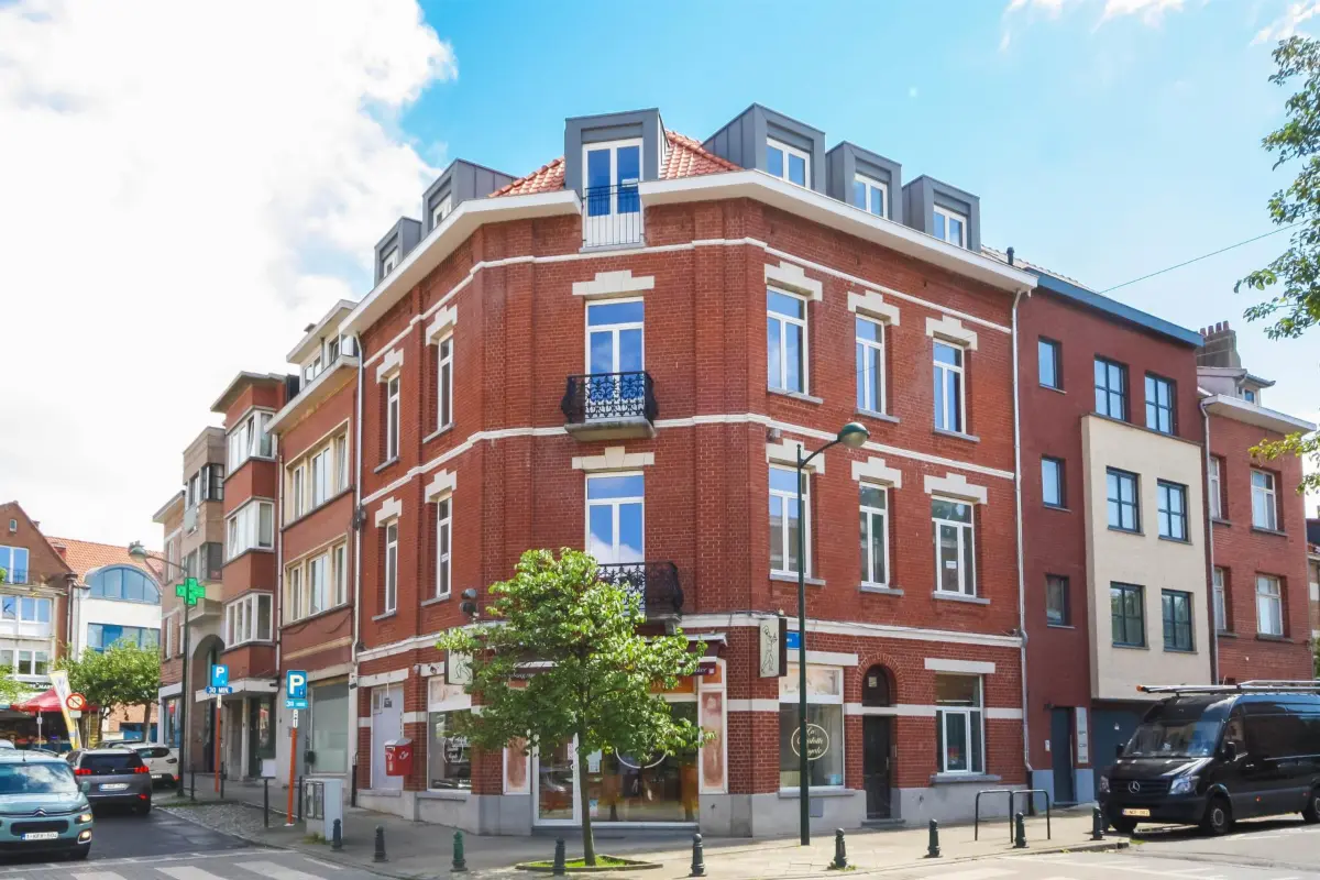 Appartement te  huur in Watermaal-Bosvoorde 1170 1250.00€ 2 slaapkamers 81.00m² - Zoekertje 716343
