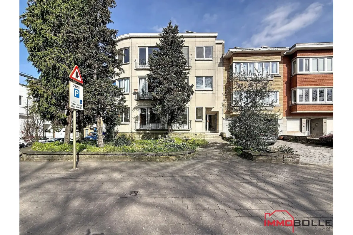 Benedenverdieping te  in Oudergem 1160 325000.00€ 1 slaapkamers 94.00m² - Zoekertje 716759