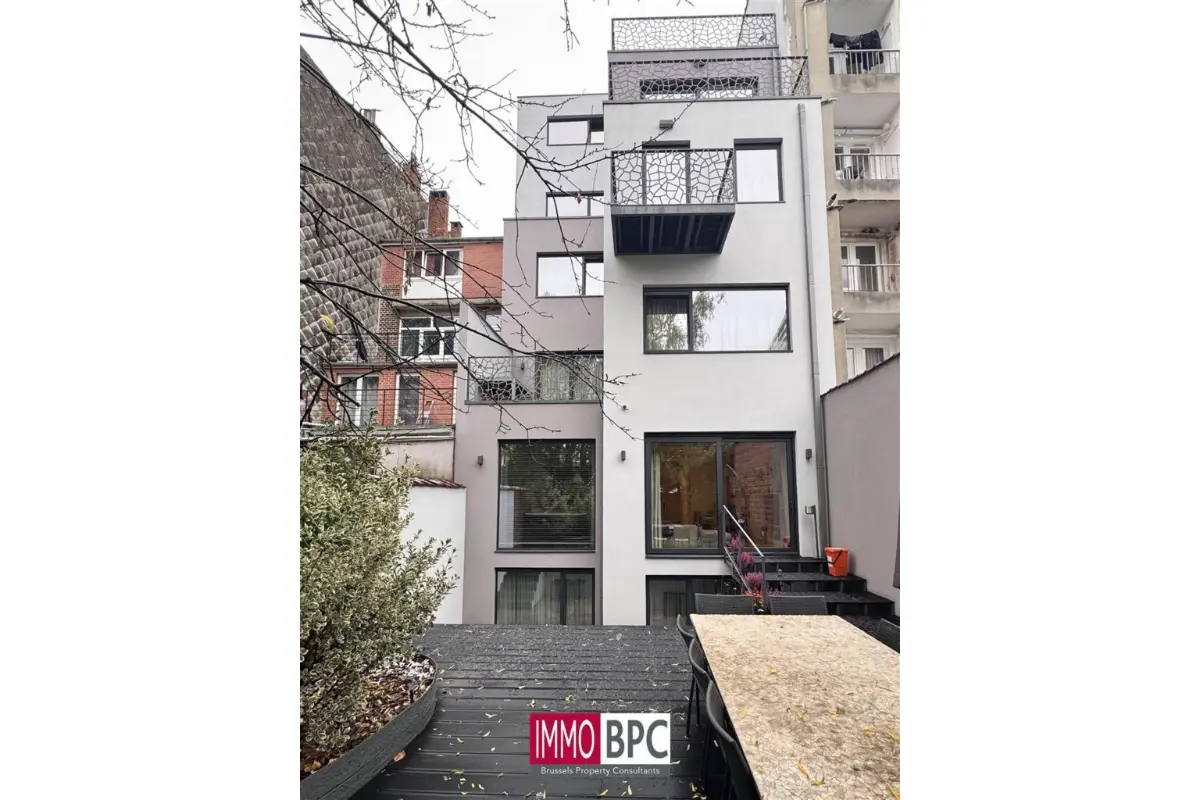 Immeuble de rapport - Immeuble à appartement à  à Ganshoren 1083 1495000.00€ 9 chambres 595.00m² - annonce 716812