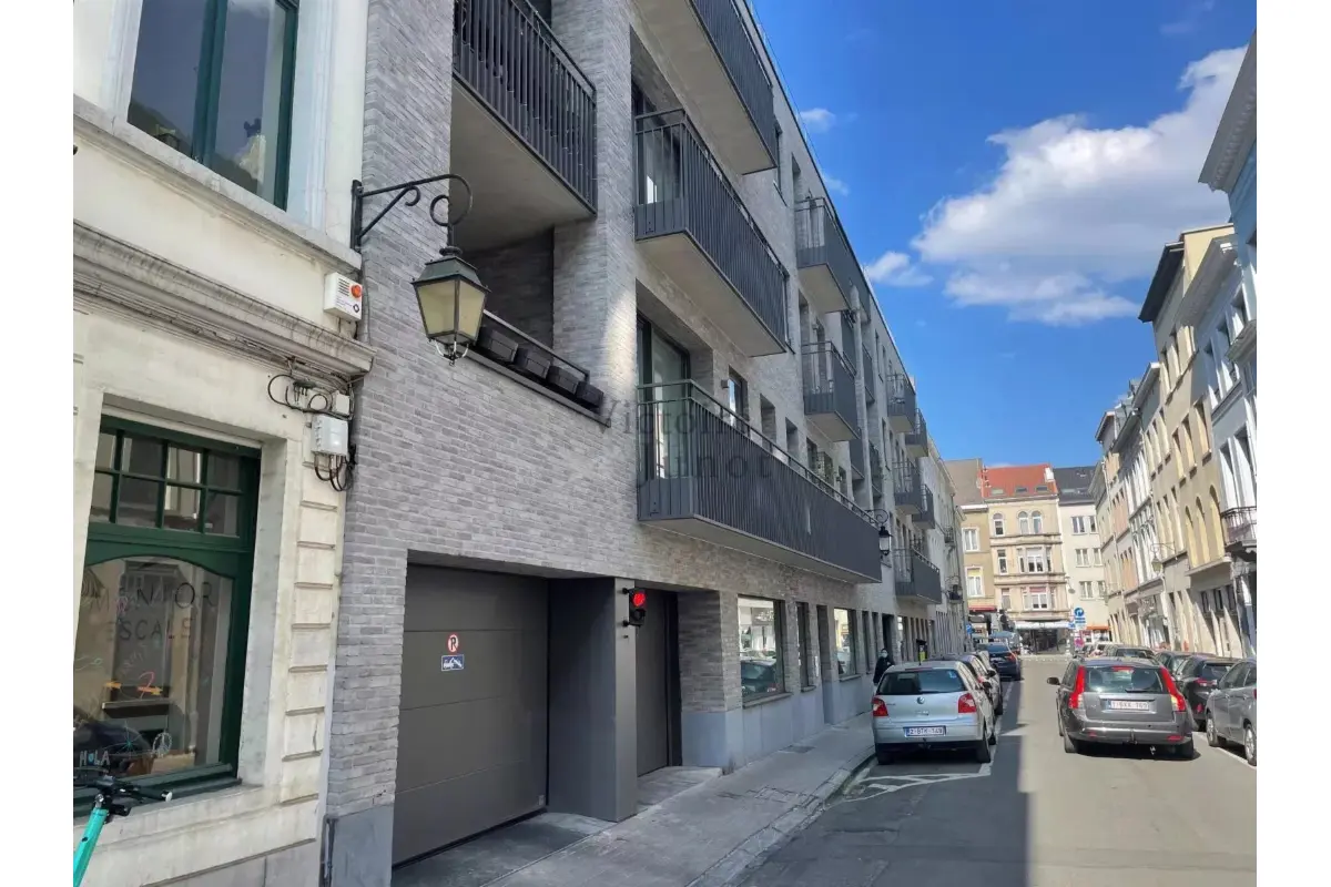 Handelszaak te  koop in Elsene 1050 175000.00€ 2 slaapkamers 1000.00m² - Zoekertje 718051