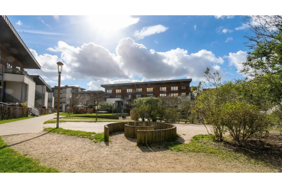 Benedenverdieping te  koop in Anderlecht 1070 295000.00€ 2 slaapkamers 100.00m² - Zoekertje 717200