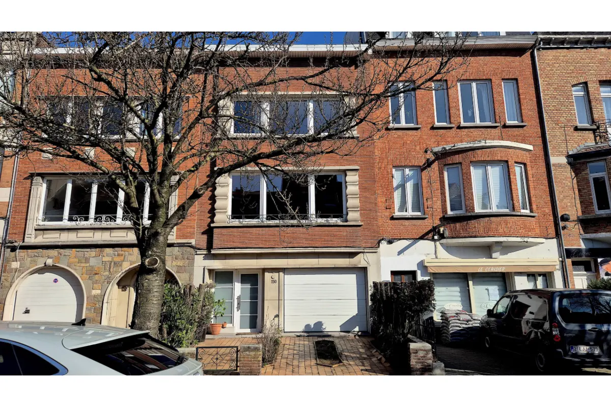 Huis te  huur in Sint-Lambrechts-Woluwe 1200 2500.00€ 4 slaapkamers 180.00m² - Zoekertje 717743